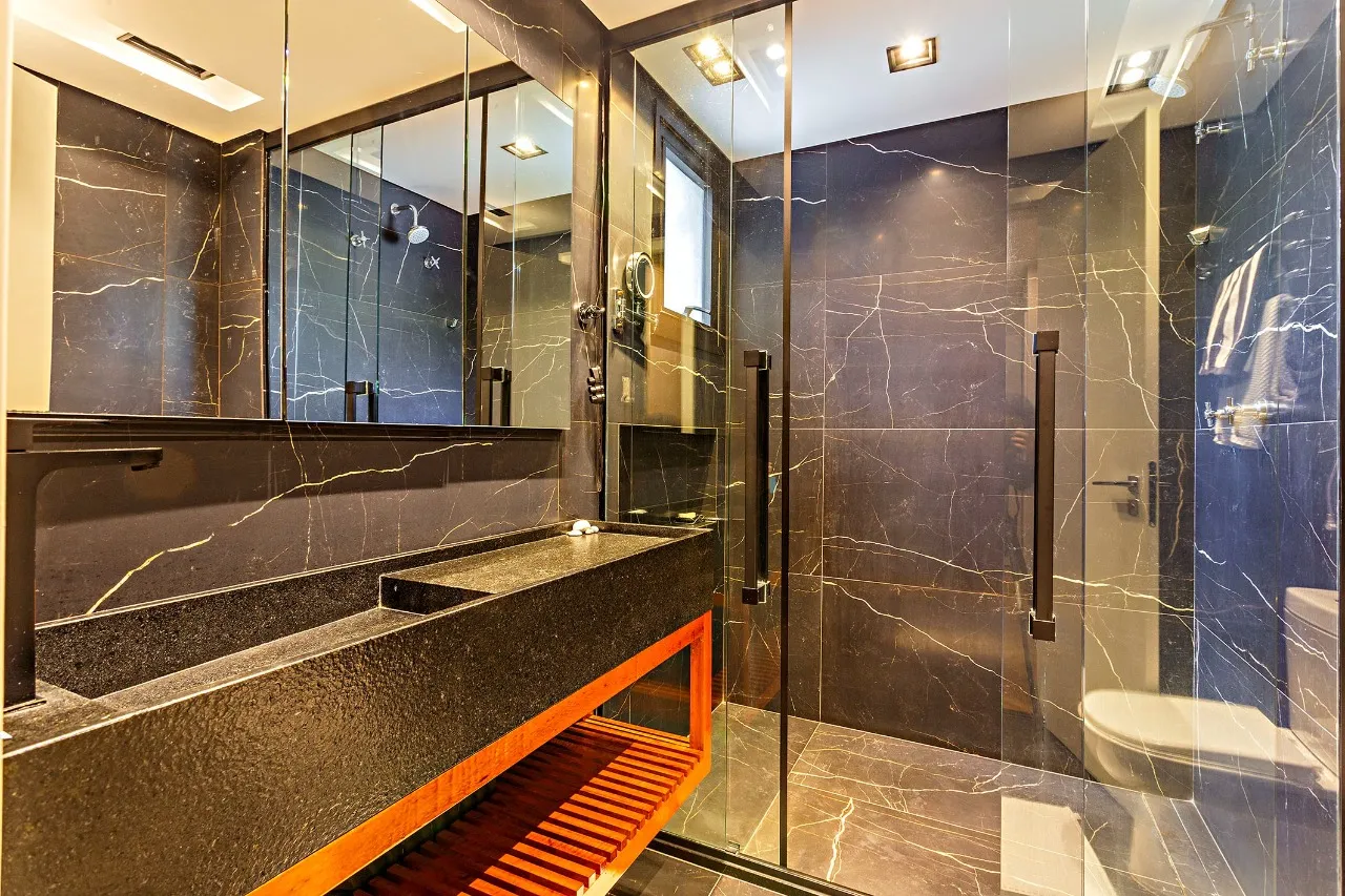 Apartamento reformado próximo ao Colégio São Luiz e Ibirapuera – 9159