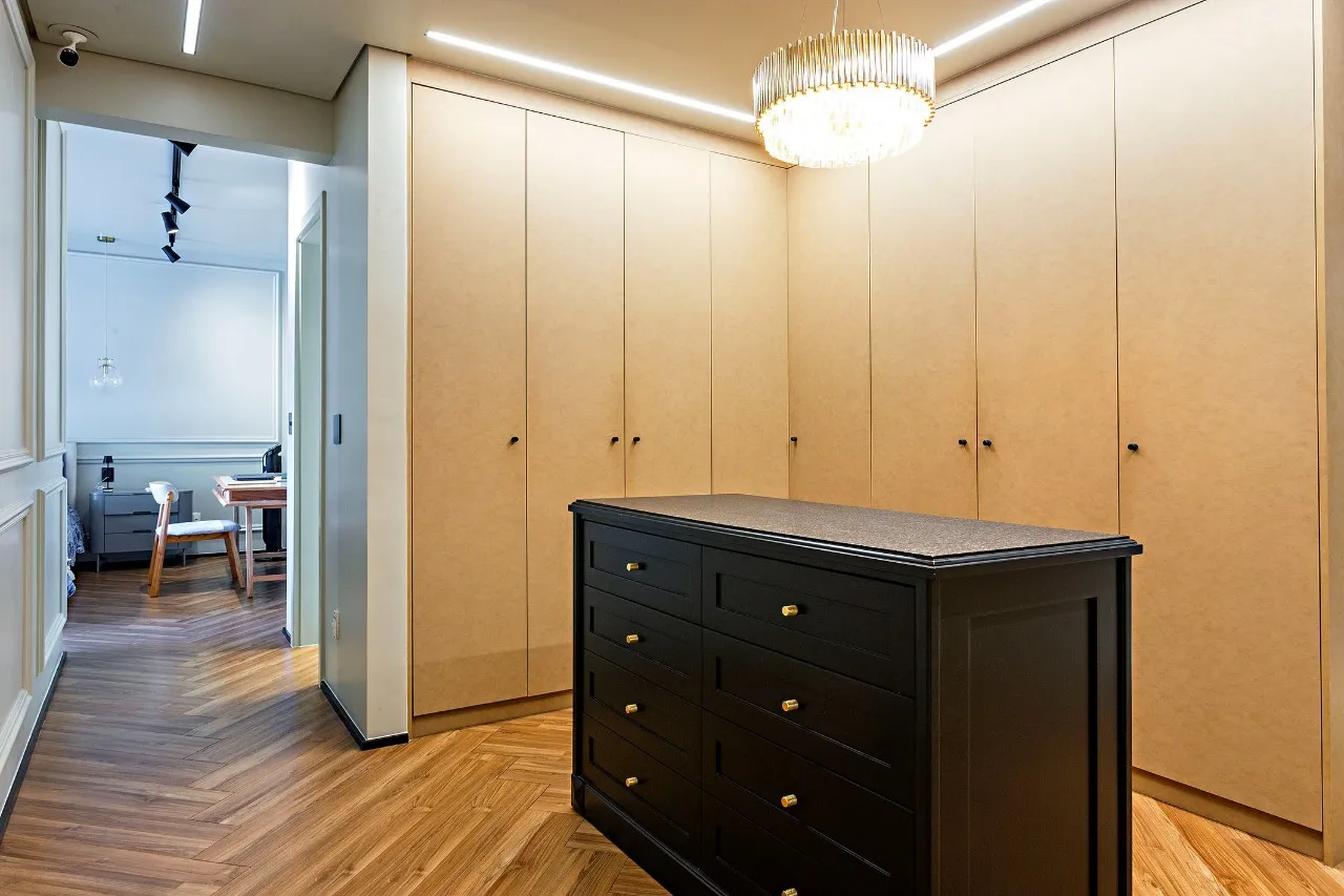 Apartamento reformado próximo ao Colégio São Luiz e Ibirapuera – 9159