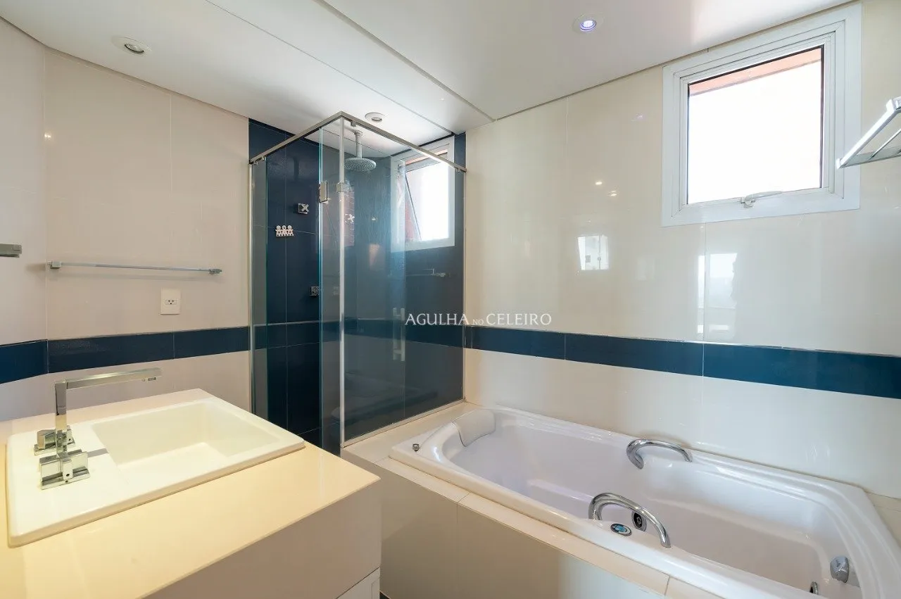 Cobertura a poucos passos do Parque do Ibirapuera – 9830