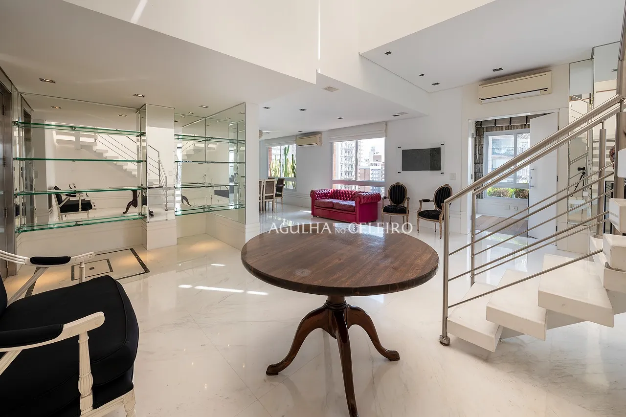 Cobertura a poucos passos do Parque do Ibirapuera – 9830