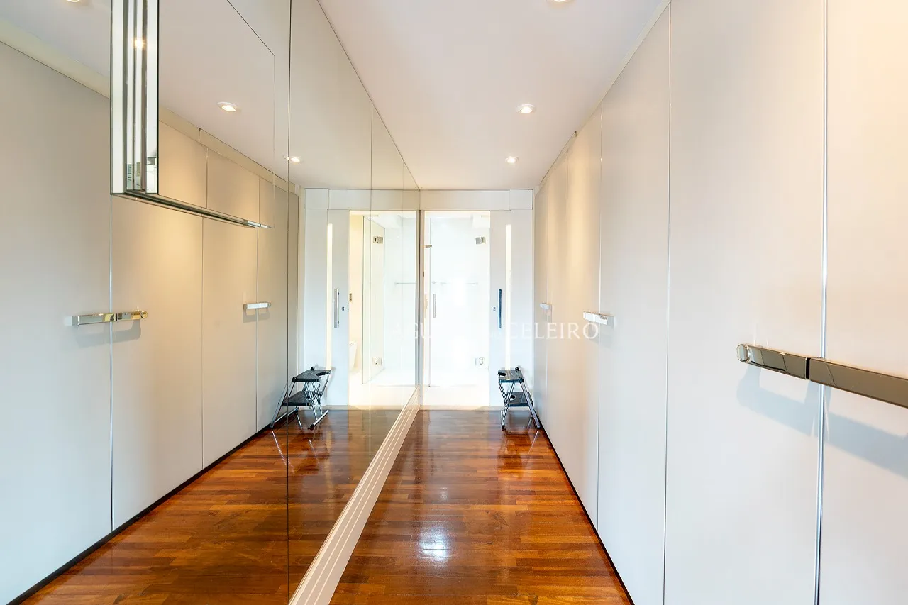 Cobertura a poucos passos do Parque do Ibirapuera – 9830