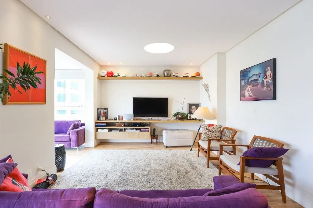 Apartamento em prédio moderno à venda no Itaim Bibi. – AP8378