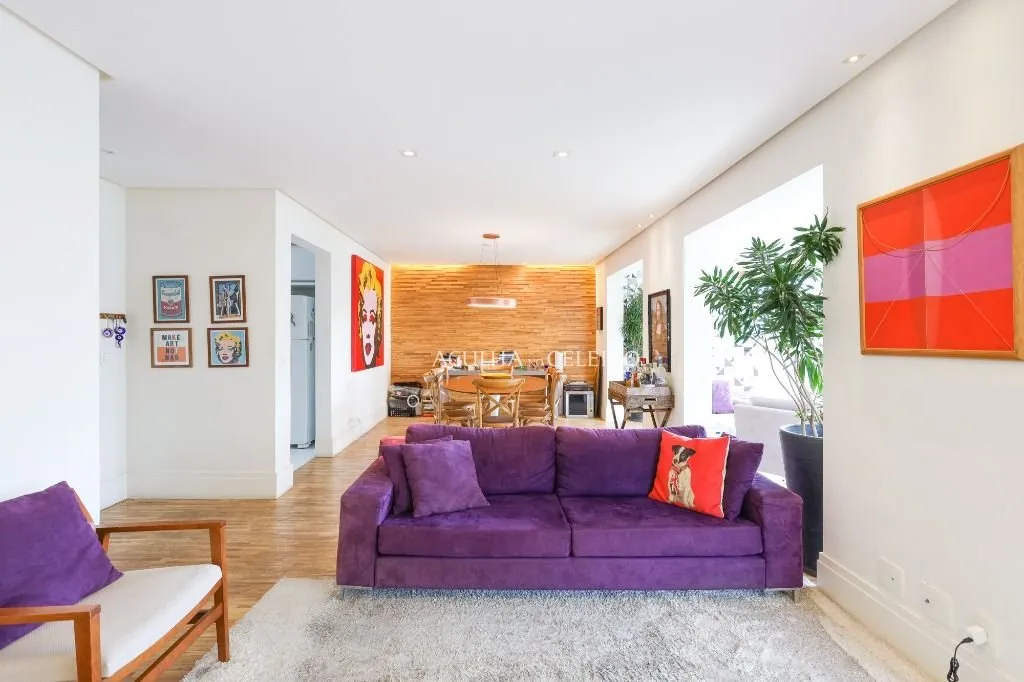 Apartamento em prédio moderno à venda no Itaim Bibi. – AP8378