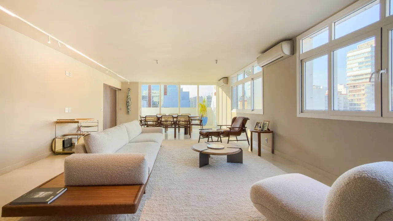 Belíssimo apartamento em andar alto na parte plana do Jardins, a poucos passos do Clube Paulistano e da Oscar Freire – AP8515