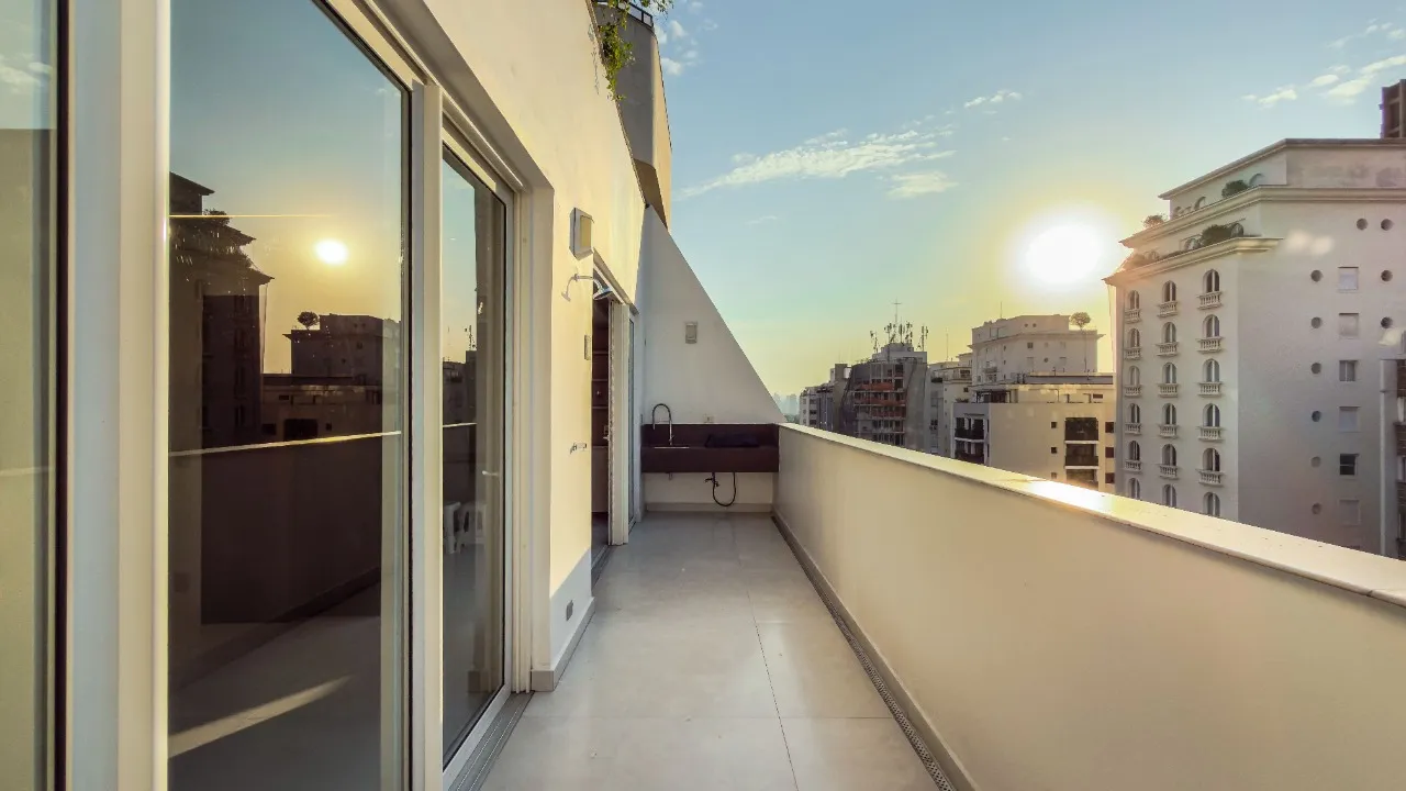 Belíssimo apartamento em andar alto na parte plana do Jardins, a poucos passos do Clube Paulistano e da Oscar Freire – AP8515