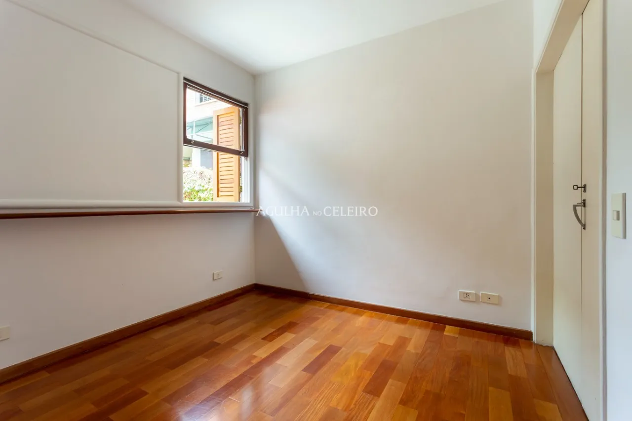 Charme, conforto em excelente localização na Vila Madalena. – 12798