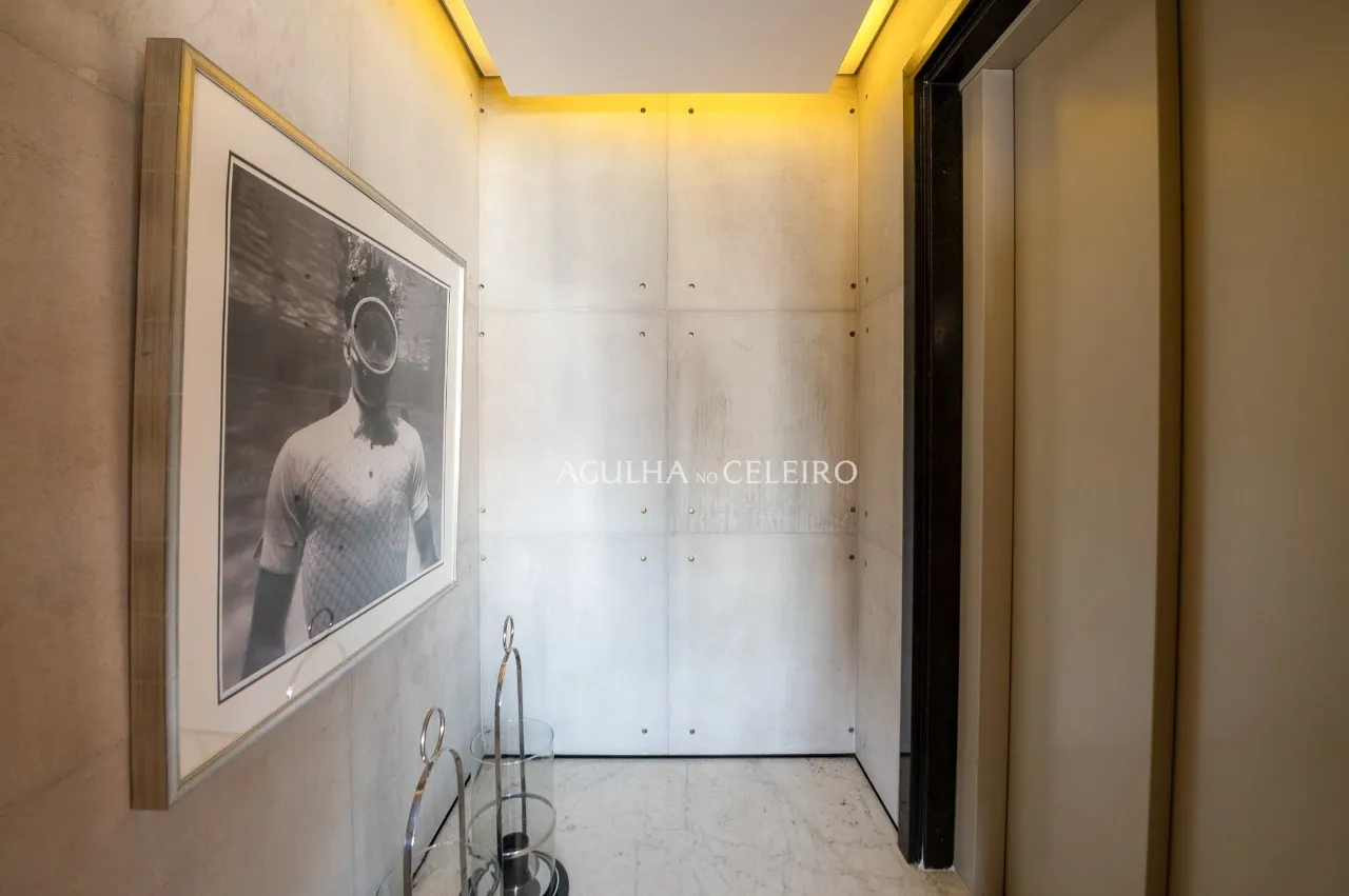 Apartamento impecável no Alto de Pinheiros. – 17249