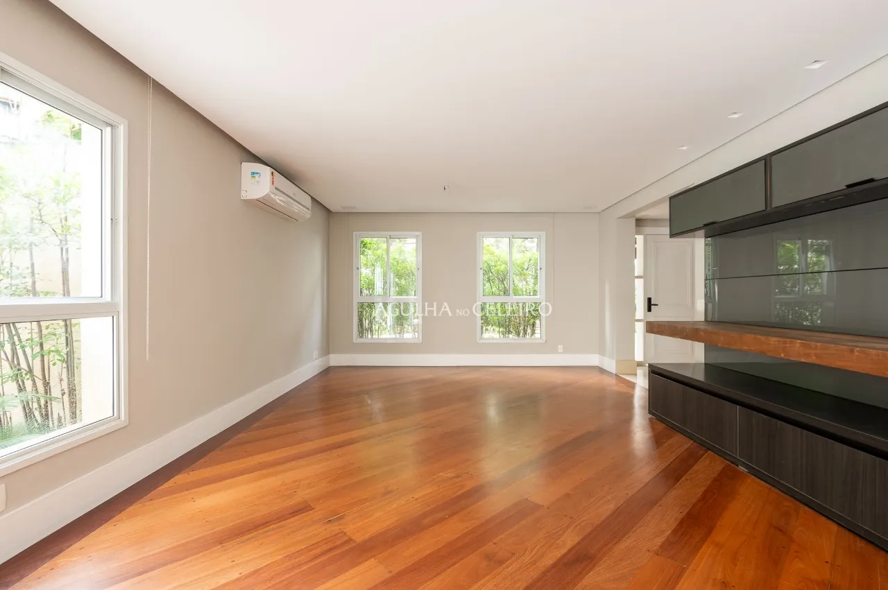 Casa de condomínio com jardim, piscina e terraço à venda no Brooklin Novo. – 17897