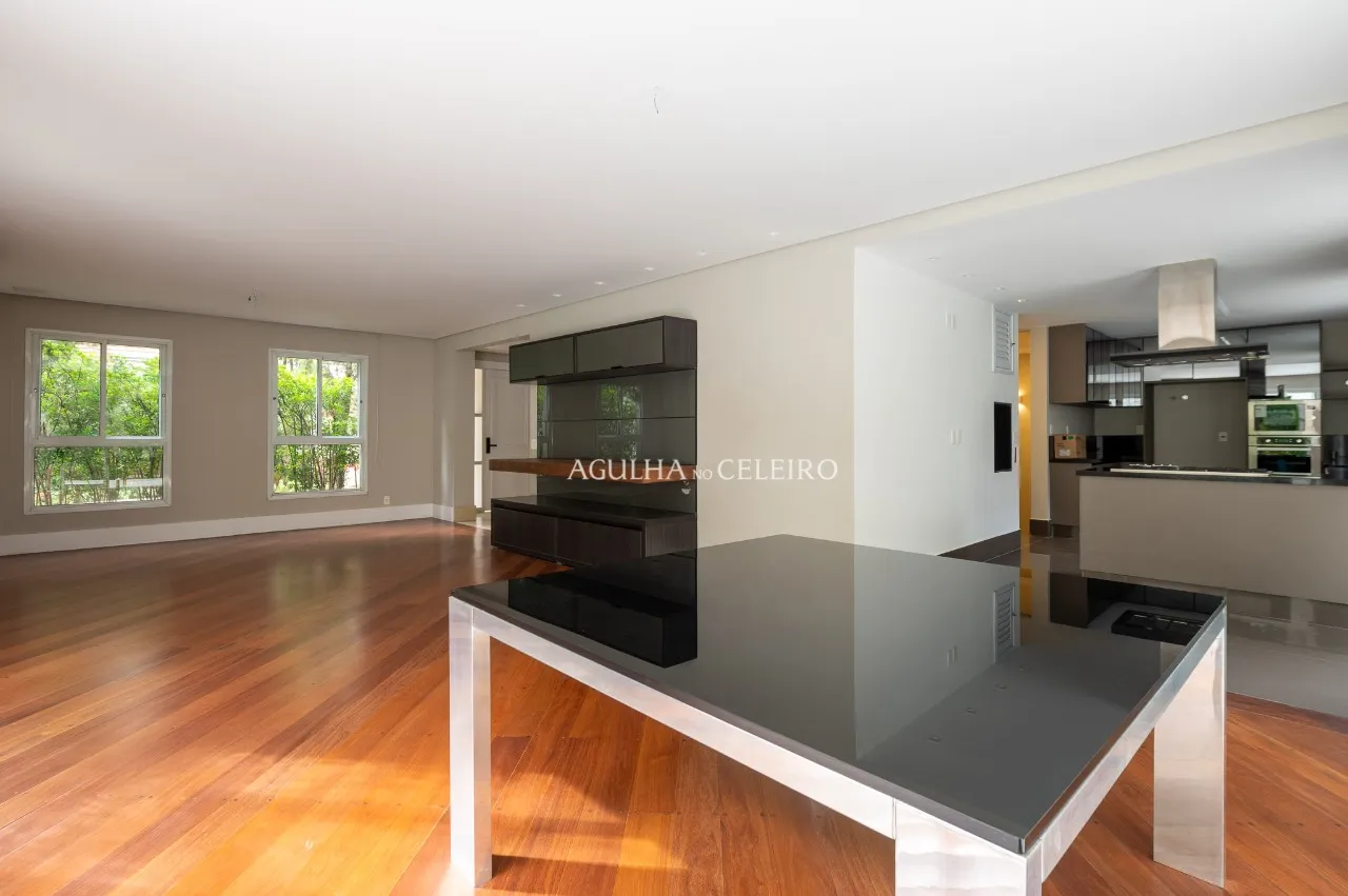 Casa de condomínio com jardim, piscina e terraço à venda no Brooklin Novo. – 17897