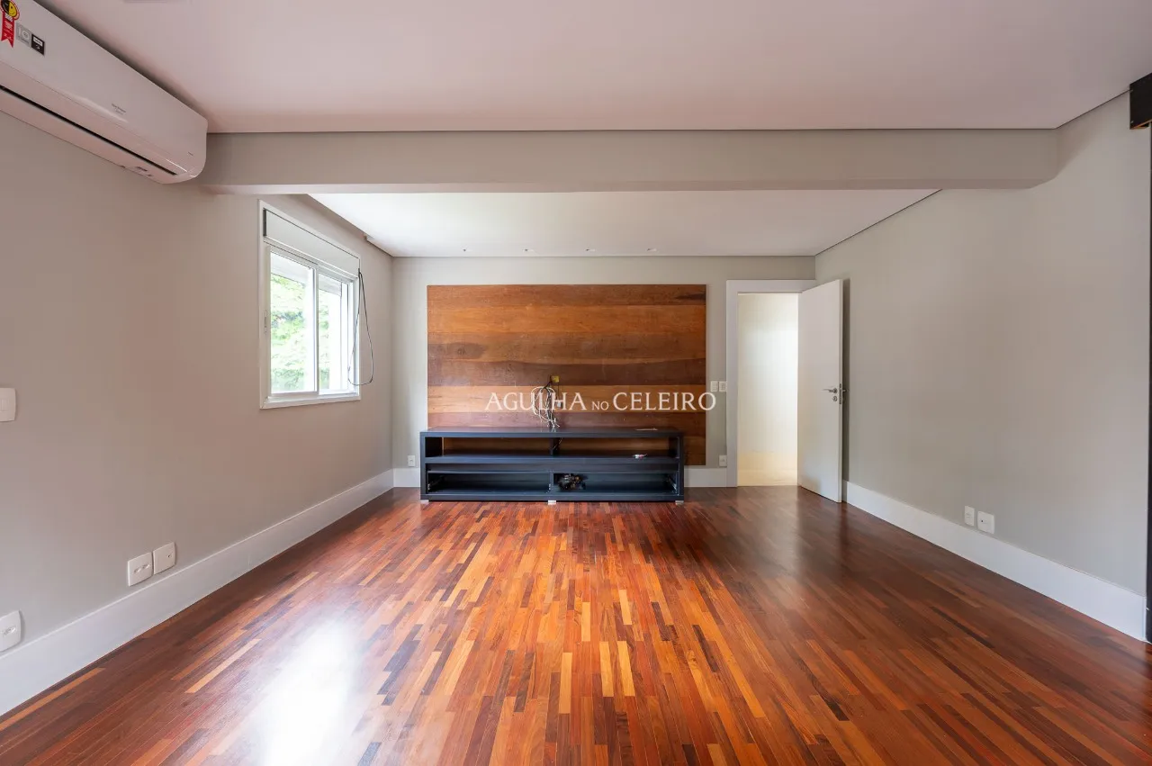 Casa de condomínio com jardim, piscina e terraço à venda no Brooklin Novo. – 17897