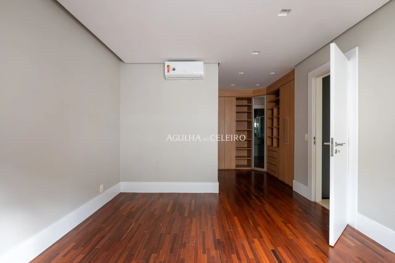 Casa de condomínio com jardim, piscina e terraço à venda no Brooklin Novo. – 17897