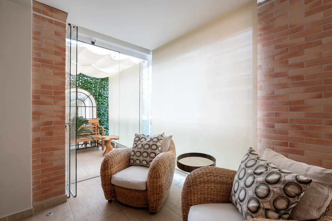 Um imóvel único, que combina espaço, elegância e localização privilegiada. – 19102