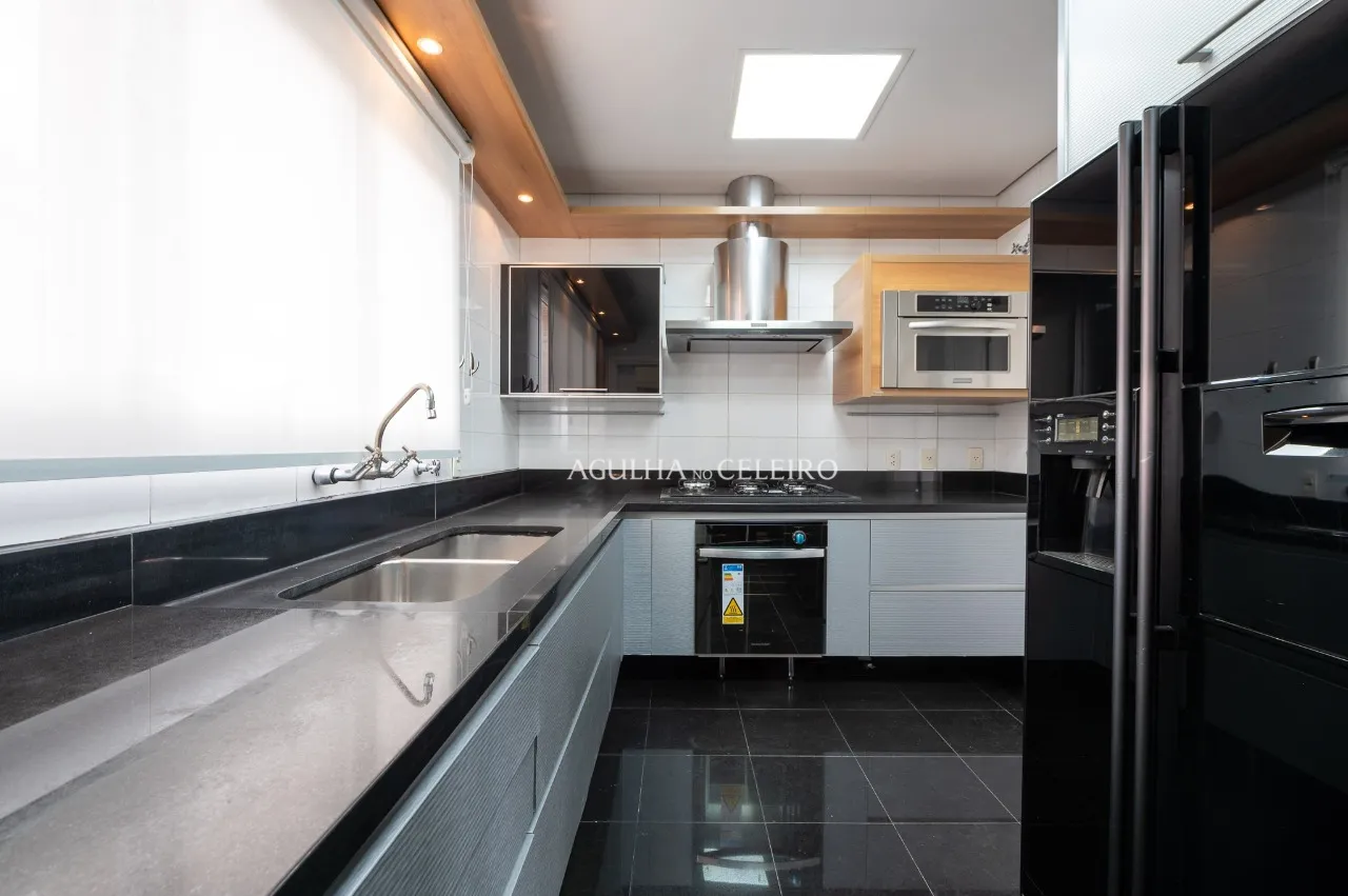 Um imóvel único, que combina espaço, elegância e localização privilegiada. – 19102