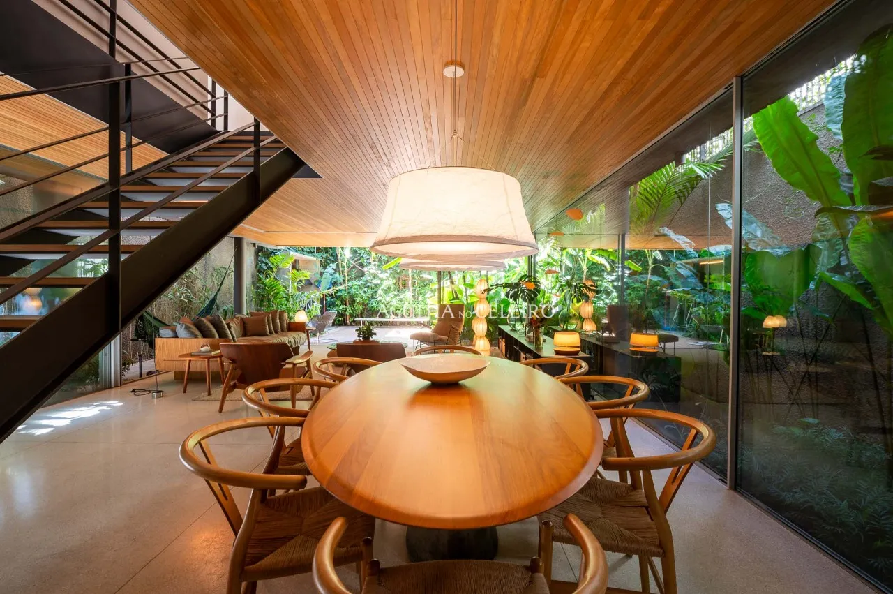 Casa no miolo do Jardim Paulistano – 20374