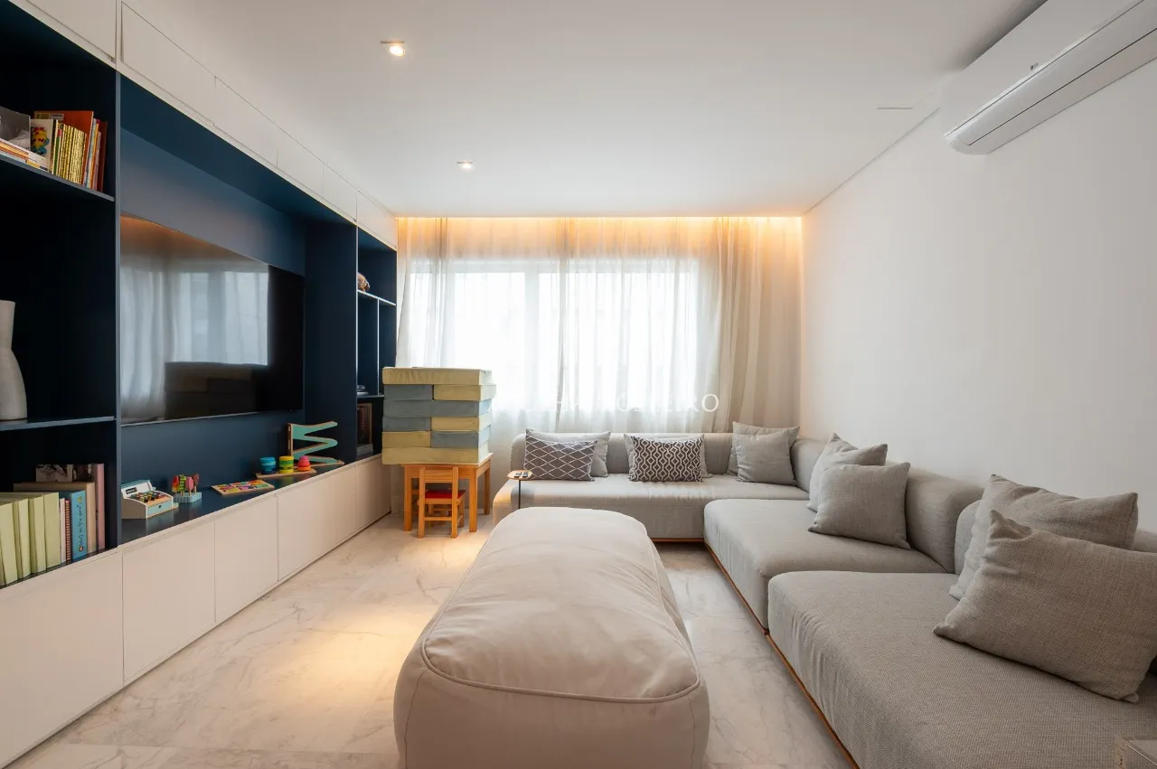 Apartamento super reformado à venda no Jardim América – 20762