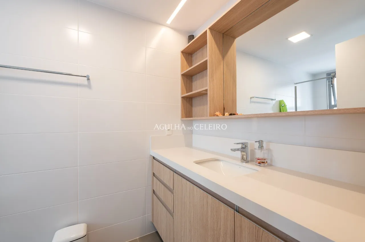 Apartamento em prédio novo à venda em Moema Pássaros. – 20784