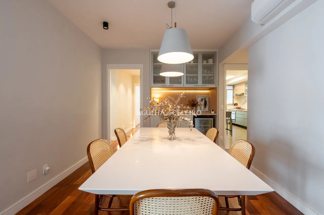 Apartamento em prédio novo à venda em Moema Pássaros. – 20784