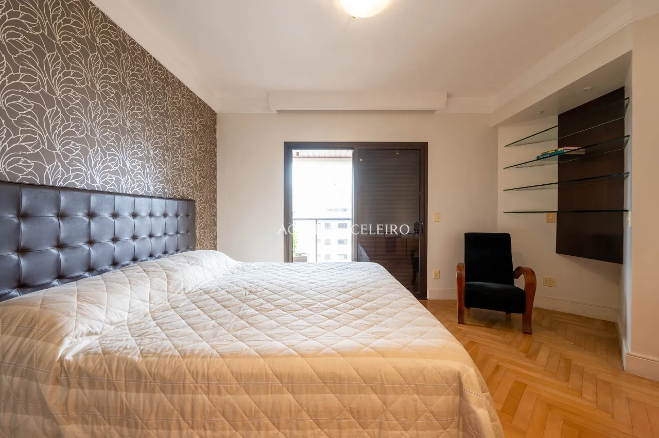 Apartamento com planta diferenciada na melhor localização do Campo Belo. – 20871