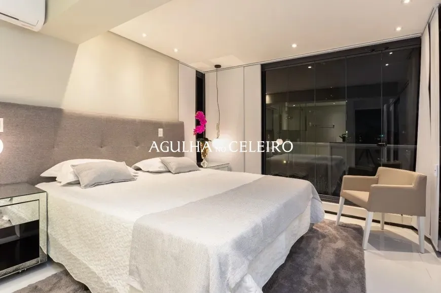 Cobertura duplex à venda no Itaim Bibi – 20939