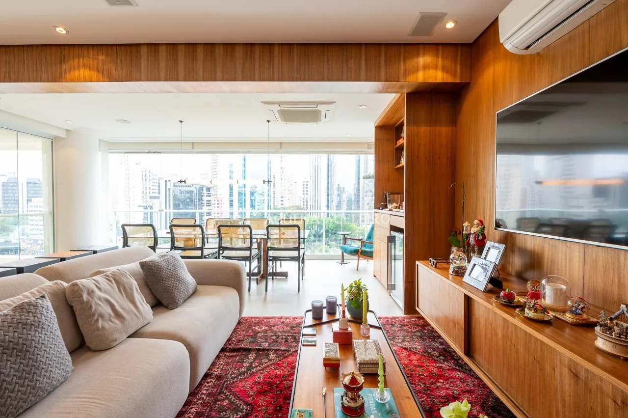 Apartamento bem iluminado à venda no Itaim Bibi – 20964