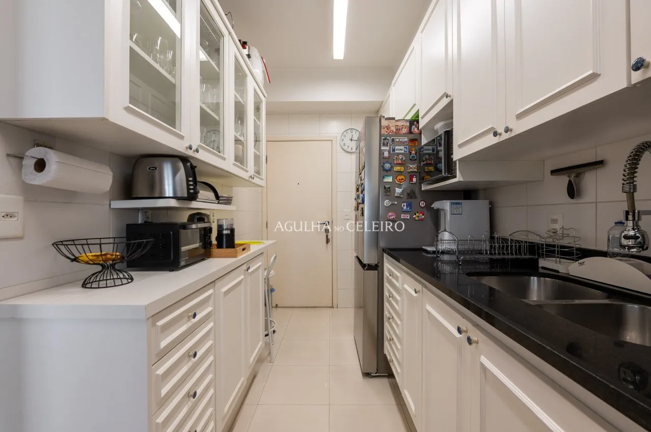 Apartamento bem iluminado à venda no Itaim Bibi – 20964