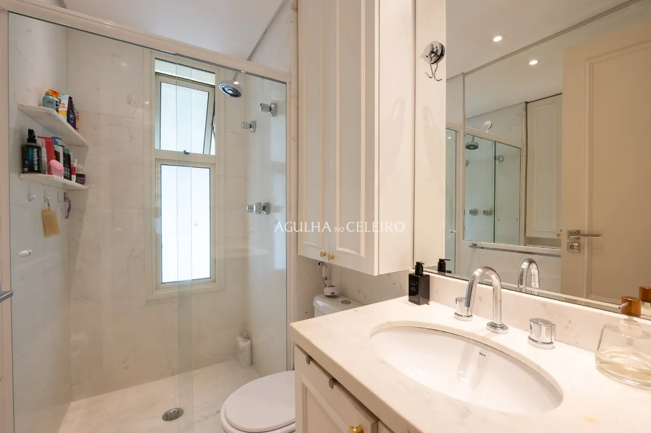 Apartamento bem iluminado à venda no Itaim Bibi – 20964