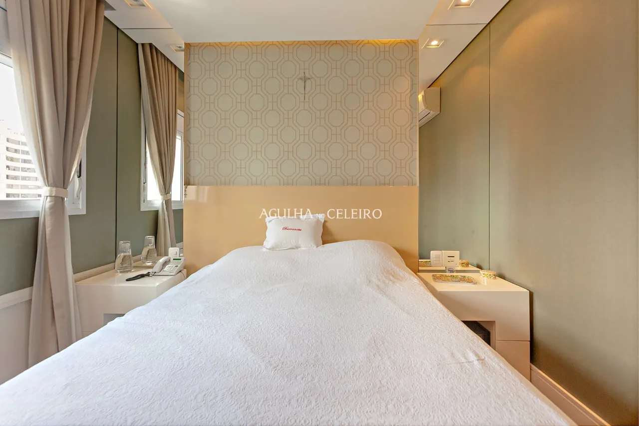 Apartamento à venda em Moema, vista para o Parque Ibirapuera. – 21231