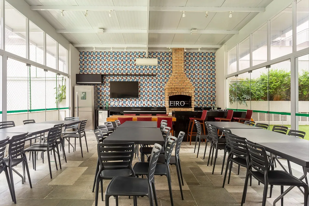 Apartamento à venda em Moema, vista para o Parque Ibirapuera. – 21231