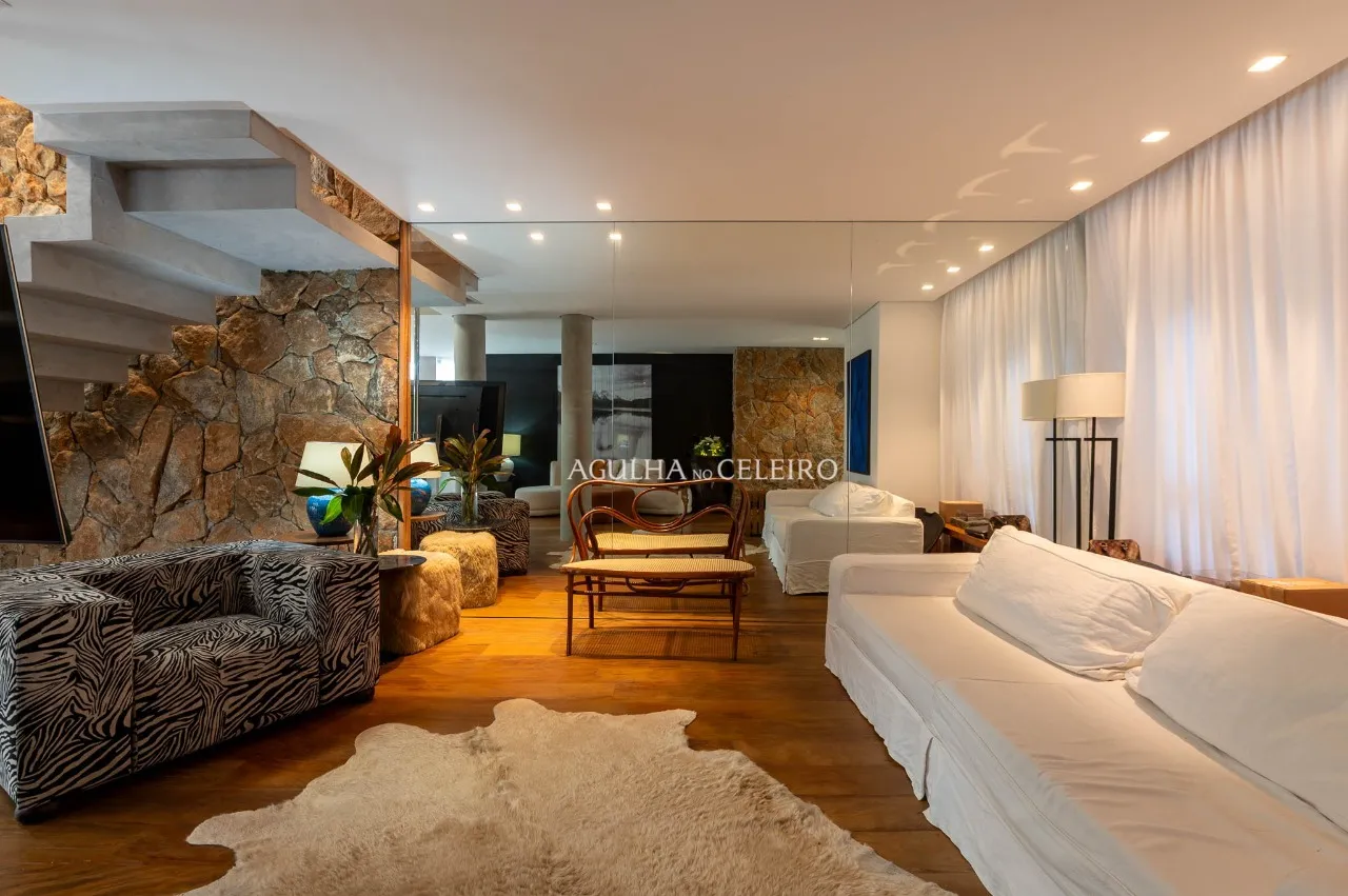 Raridade: Casa em condomínio à venda no Alto de Pinheiros – 21319