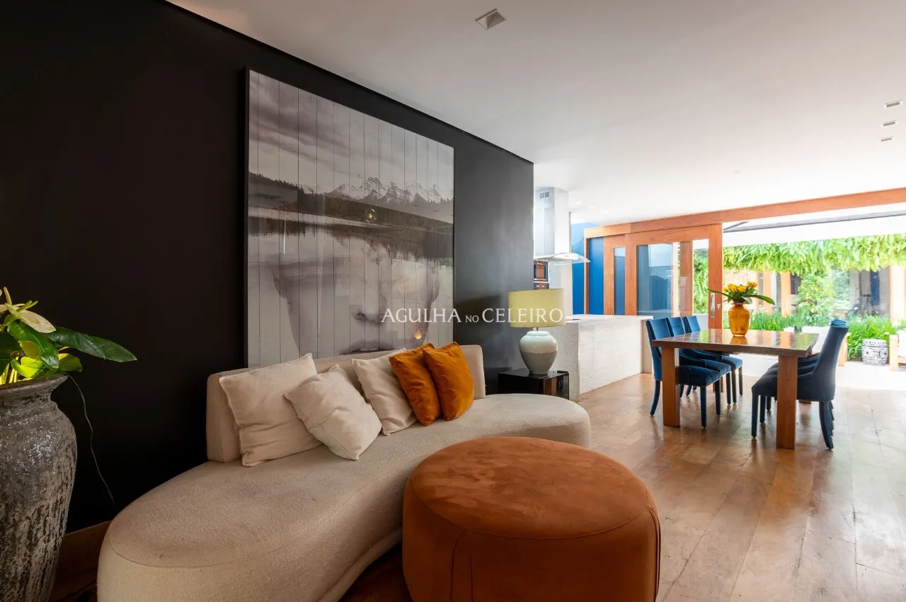 Raridade: Casa em condomínio à venda no Alto de Pinheiros – 21319