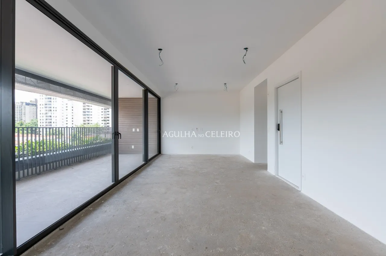 Apartamento novo, recém-entregue, com vista livre para o Parque Ibirapuera – 21321