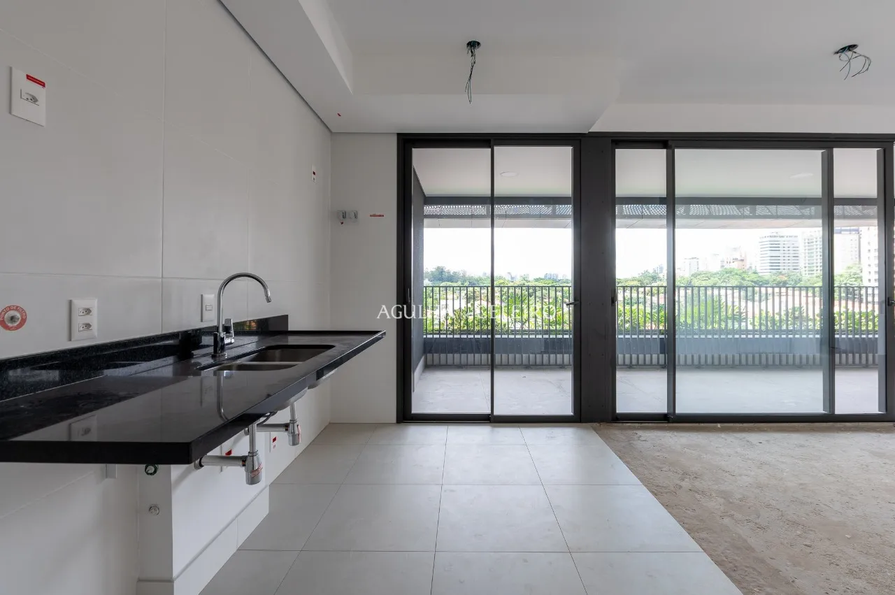 Apartamento novo, recém-entregue, com vista livre para o Parque Ibirapuera – 21321