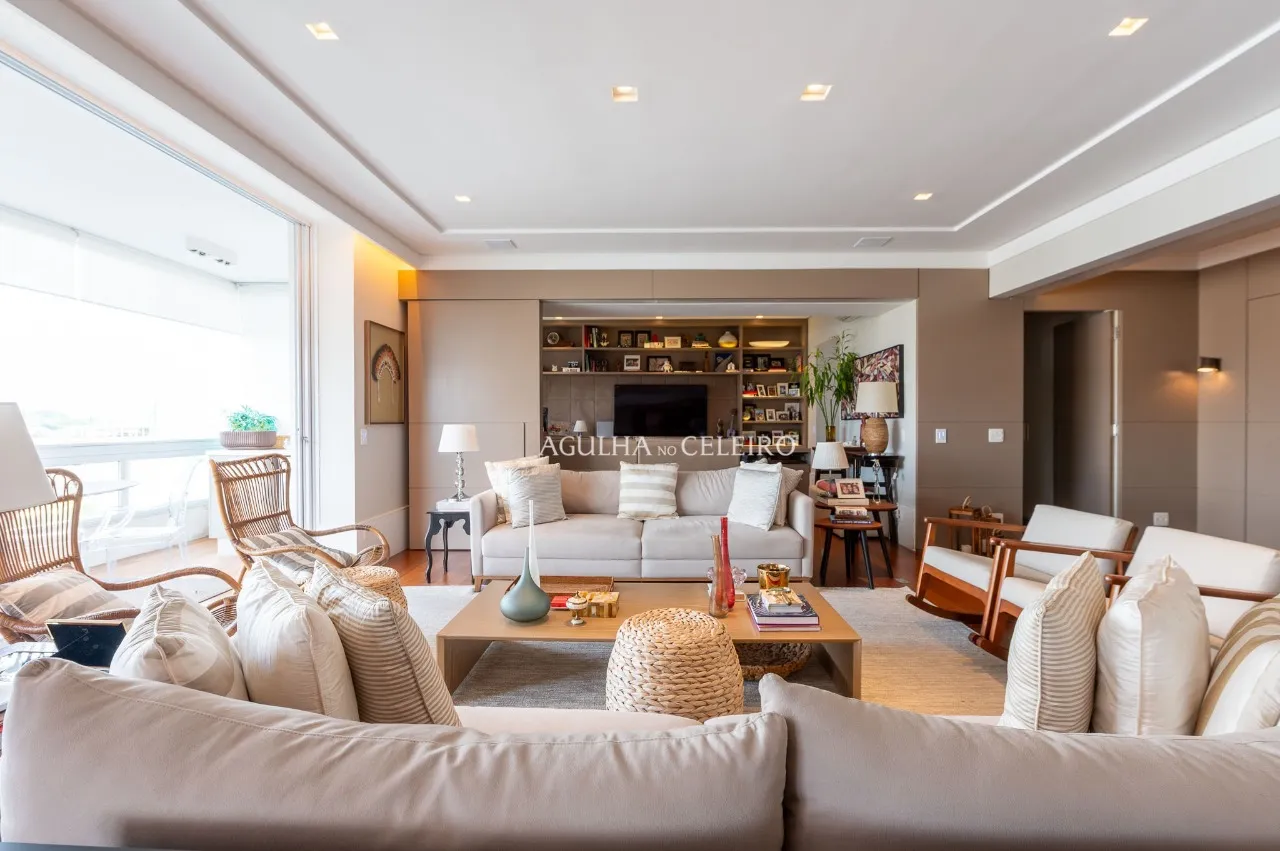 Sofisticação, conforto e vista deslumbrante em localização privilegiada. – 21330