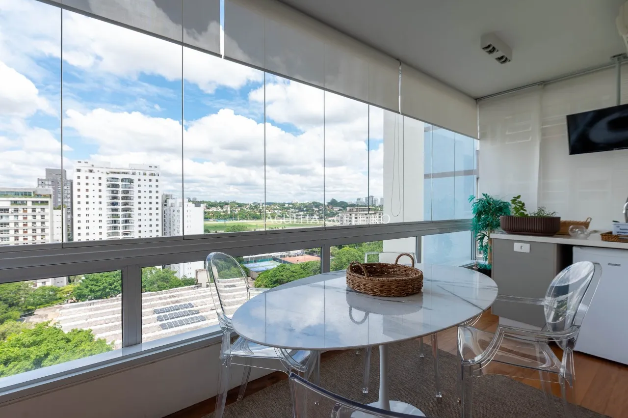 Sofisticação, conforto e vista deslumbrante em localização privilegiada. – 21330