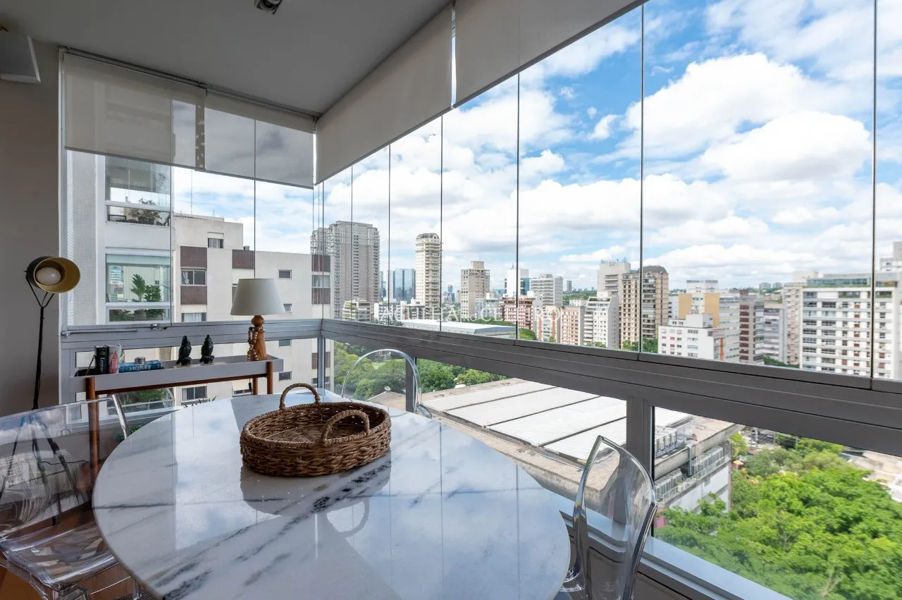 Sofisticação, conforto e vista deslumbrante em localização privilegiada. – 21330