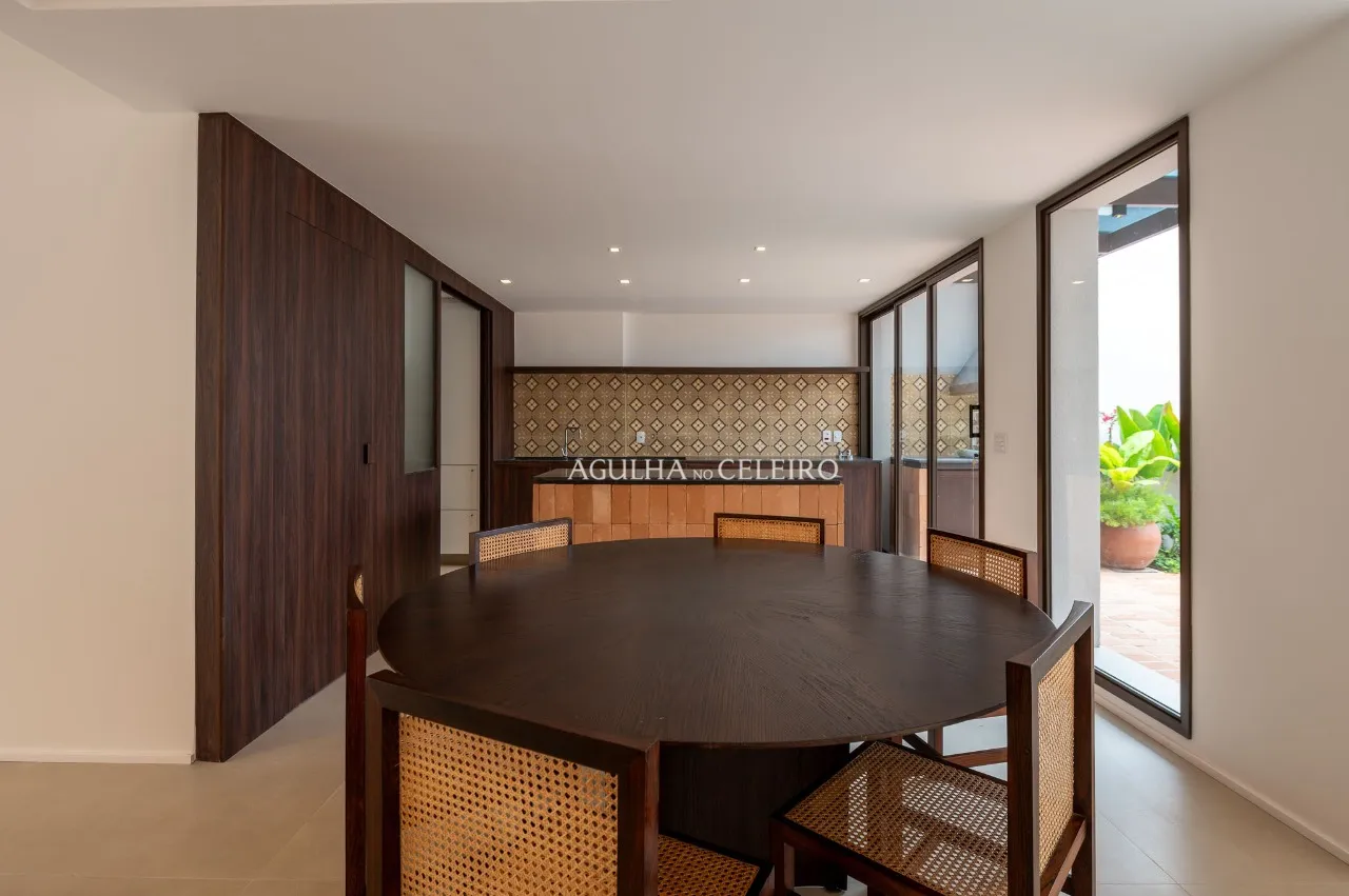 Casa de vila impecável para locação na Vila Nova Conceição – 21333