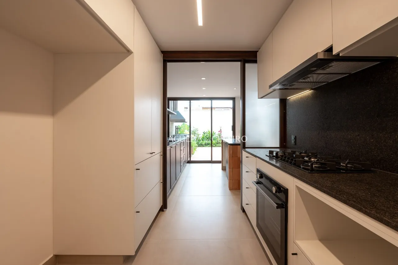 Casa de vila impecável para locação na Vila Nova Conceição – 21333