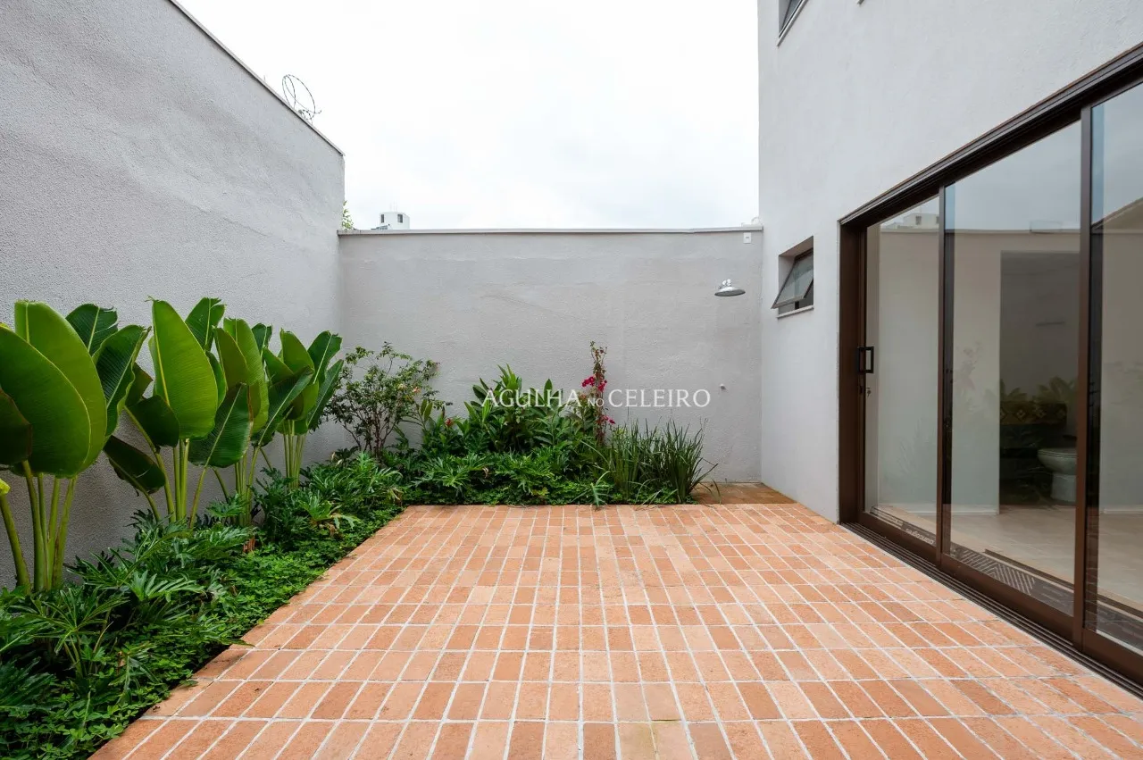 Casa de vila impecável para locação na Vila Nova Conceição – 21333