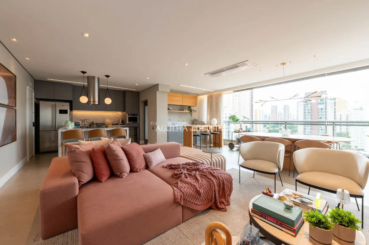 Um apartamento irretocável e mobiliado no Itaim – 21340