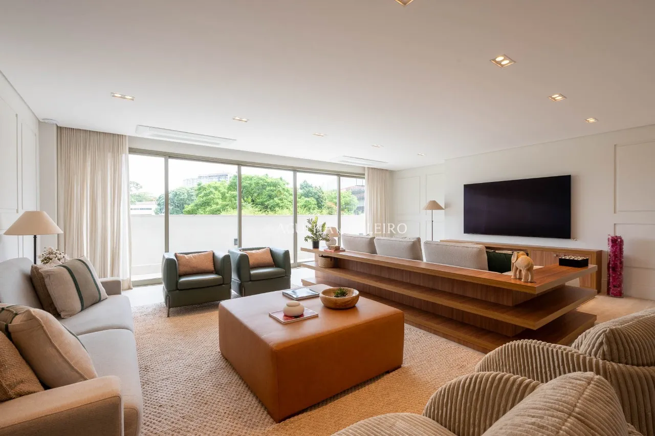 Há imóveis que são especiais, como este garden incrível vendido mobiliado ao lado do Parque Ibirapuera. – 21342