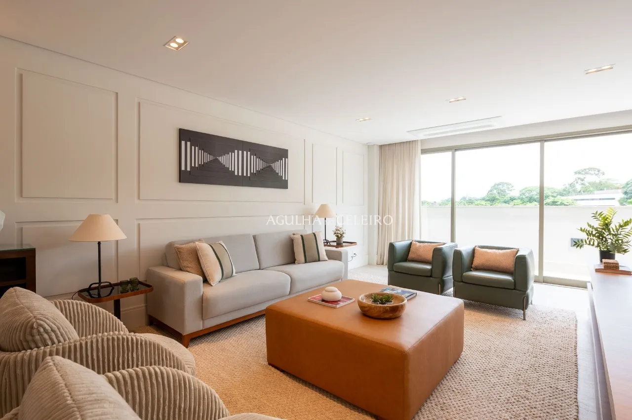 Há imóveis que são especiais, como este garden incrível vendido mobiliado ao lado do Parque Ibirapuera. – 21342