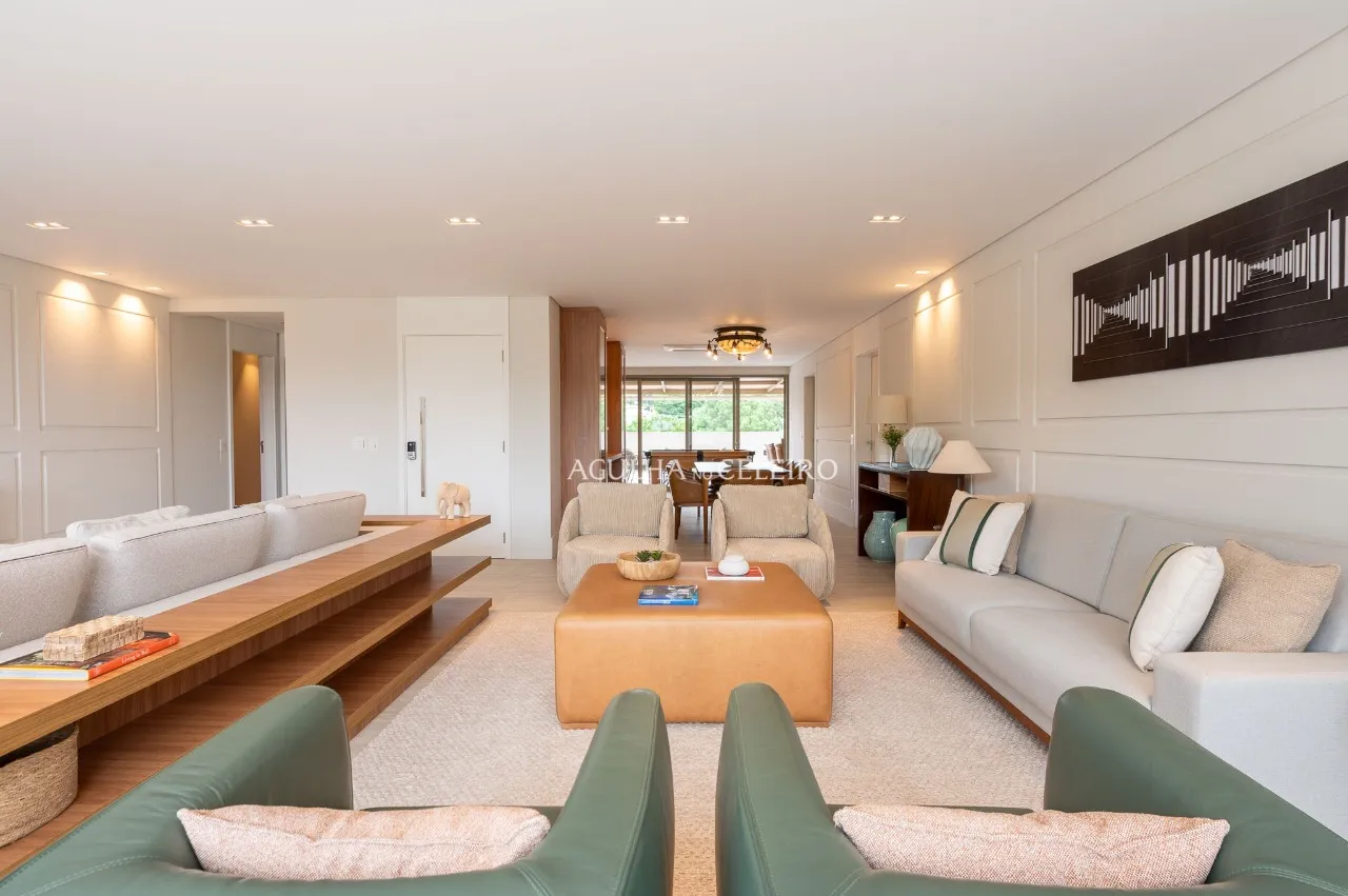 Há imóveis que são especiais, como este garden incrível vendido mobiliado ao lado do Parque Ibirapuera. – 21342