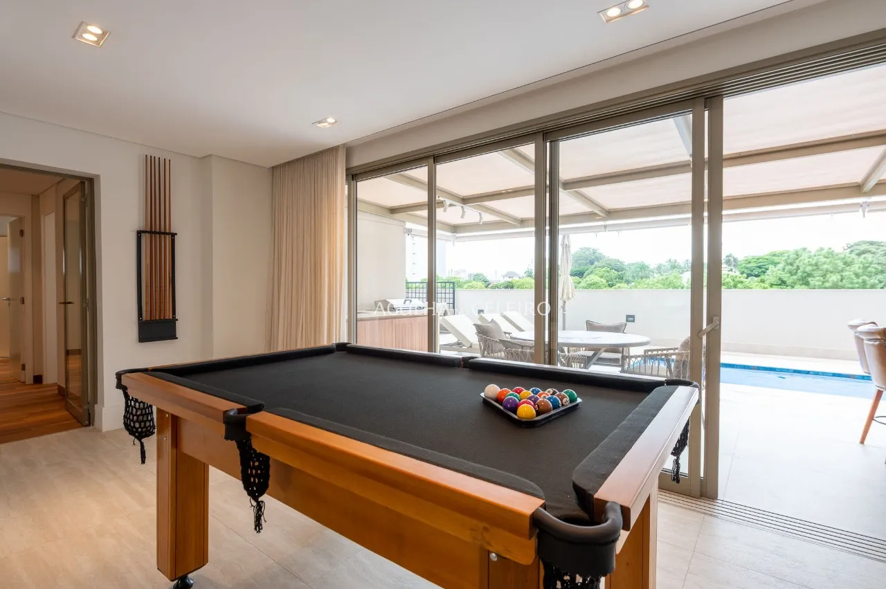 Há imóveis que são especiais, como este garden incrível vendido mobiliado ao lado do Parque Ibirapuera. – 21342