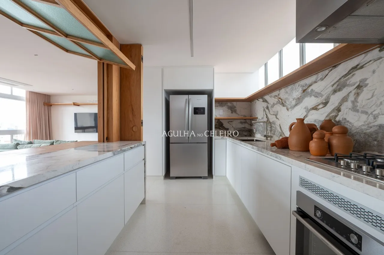 Apartamento reformado à venda em Pinheiros – 21347