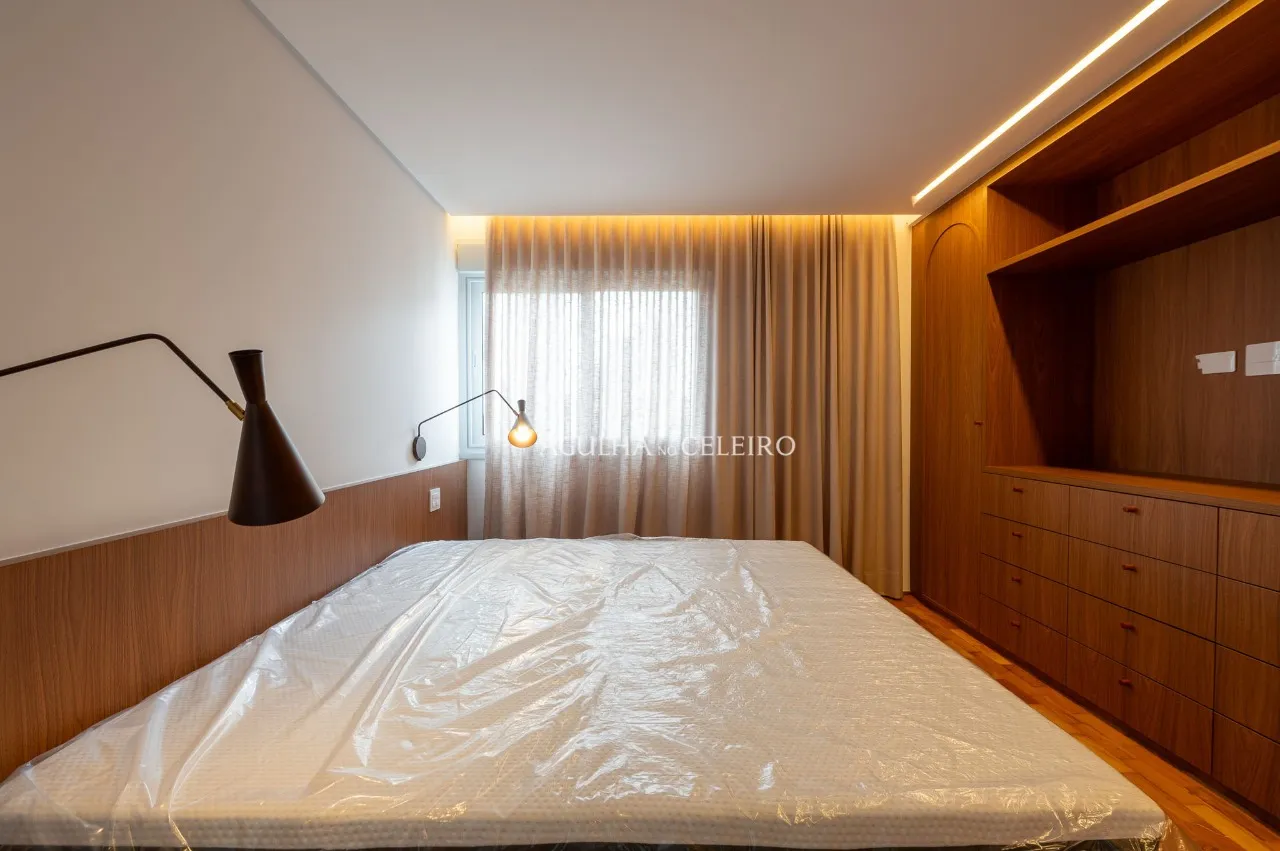 Apartamento reformado à venda em Pinheiros – 21347