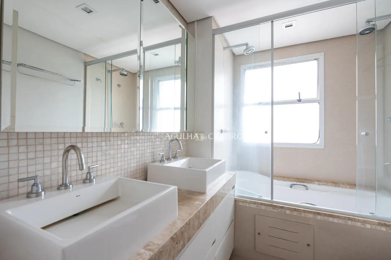 Apartamento porteira fechada em condomínio diferenciado em Moema – 21360