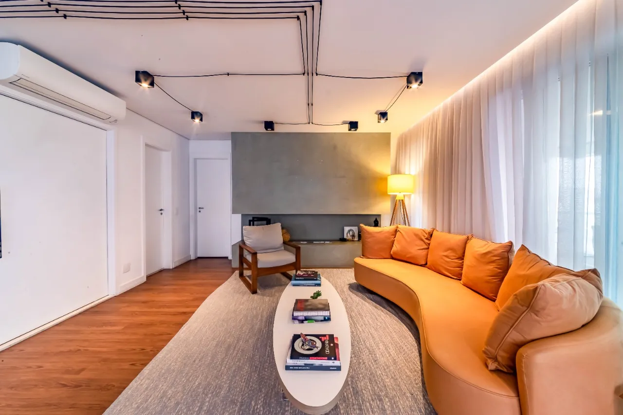 Apartamento mobiliado com duas varandas, marcenaria personalizada e luz natural, no Brooklin. – 21368