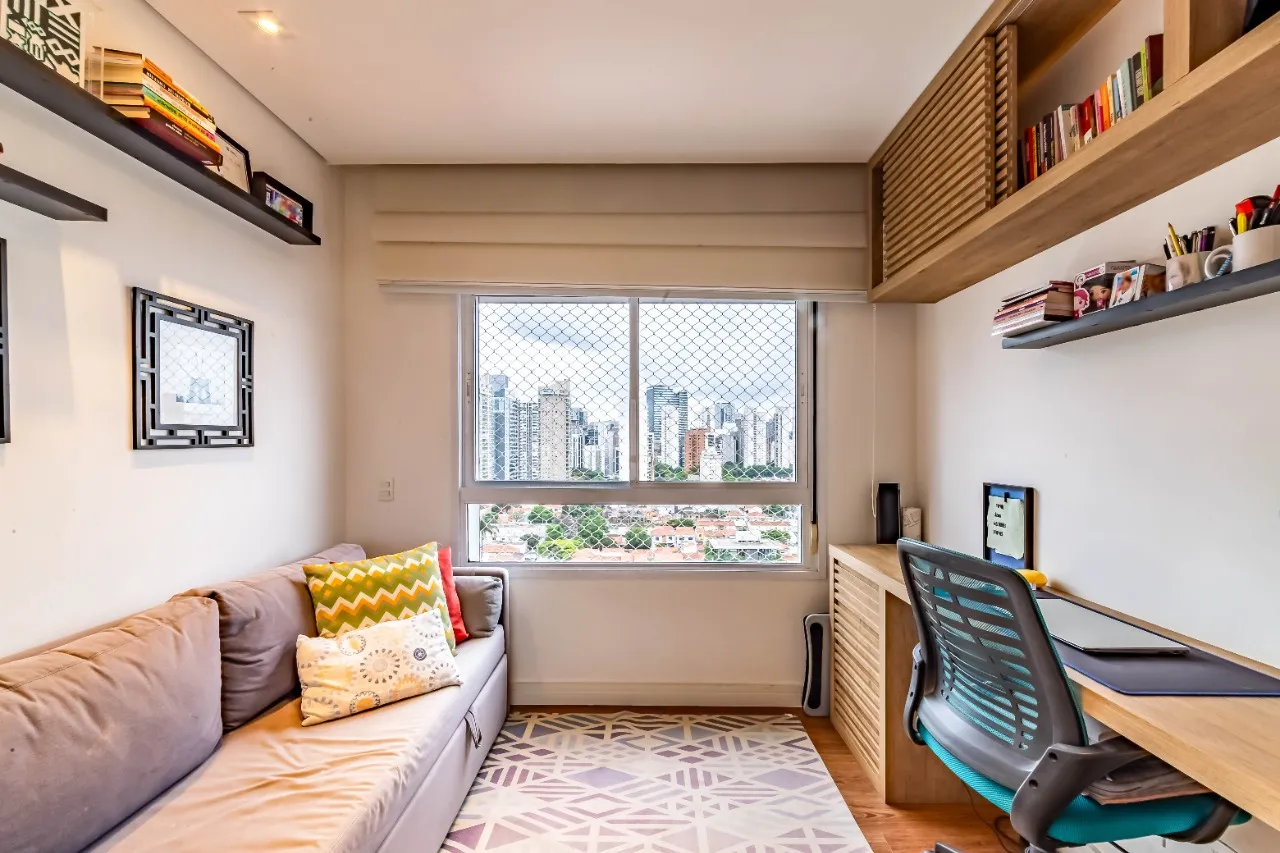 Apartamento mobiliado com duas varandas, marcenaria personalizada e luz natural, no Brooklin. – 21368