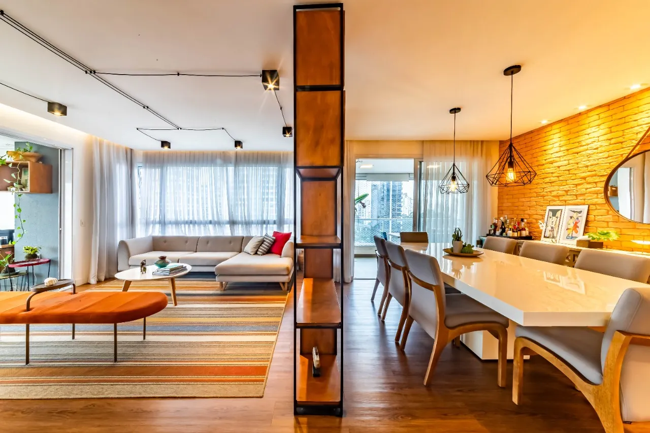 Apartamento mobiliado com duas varandas, marcenaria personalizada e luz natural, no Brooklin. – 21368