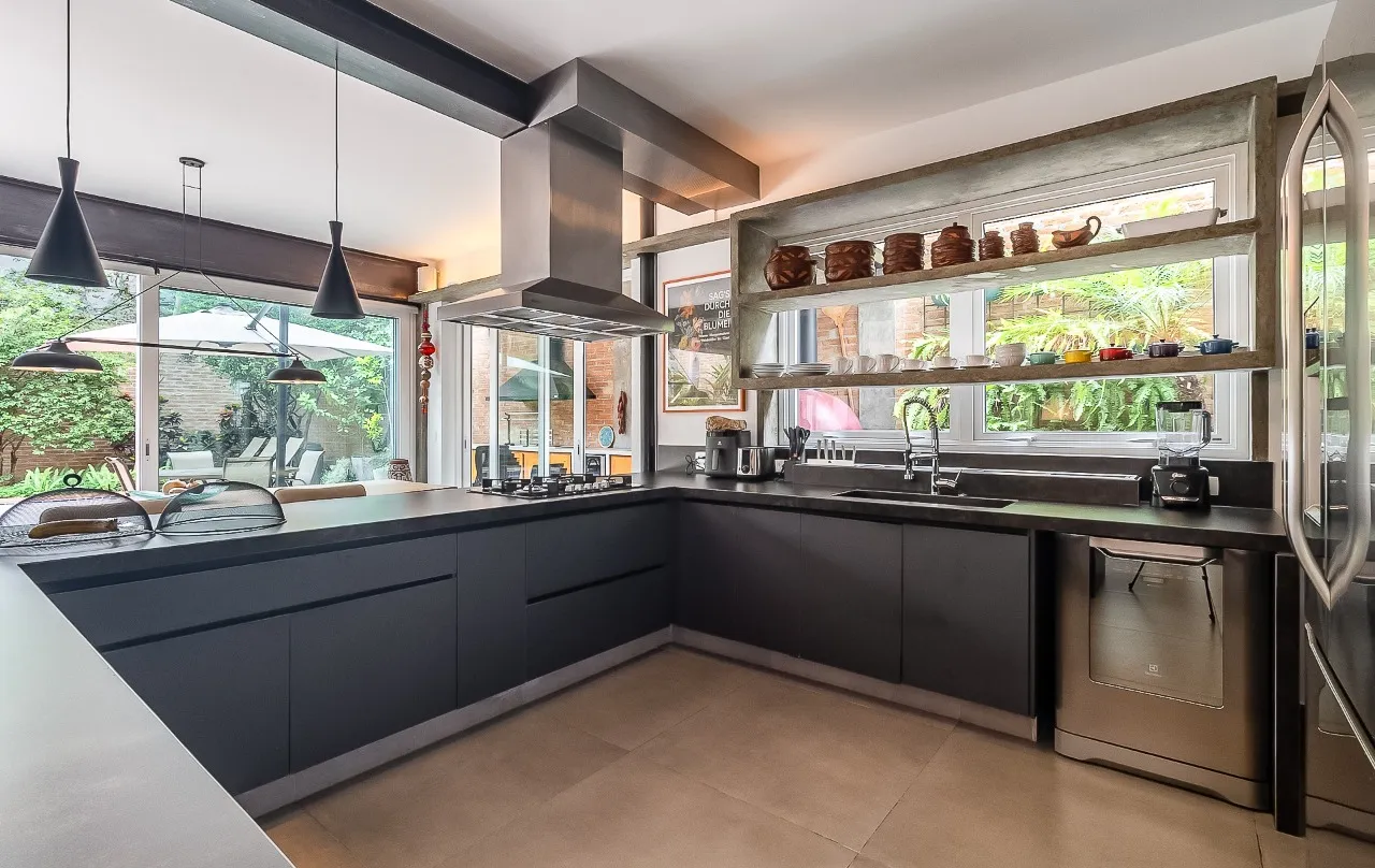 Casa com reforma atual, integração total e área externa para viver bem, no Alto de Pinheiros. – 21369